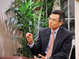 “刀锋”许小年